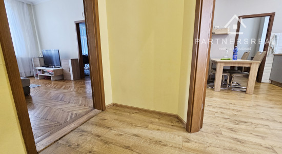 Tehlový 3 izbový byt s krásnym dvorom, 3x loggia,  predaj, Košice – juh, Krivá ulica