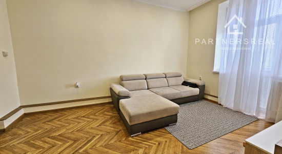 Tehlový 3 izbový byt s krásnym dvorom, 3x loggia,  predaj, Košice – juh, Krivá ulica