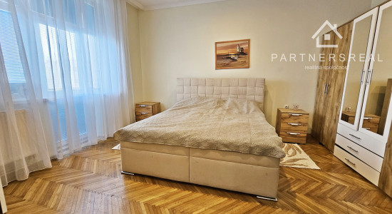 Tehlový 3 izbový byt s krásnym dvorom, 3x loggia,  predaj, Košice – juh, Krivá ulica