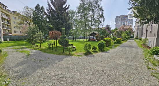 Tehlový 3 izbový byt s krásnym dvorom, 3x loggia,  predaj, Košice – juh, Krivá ulica