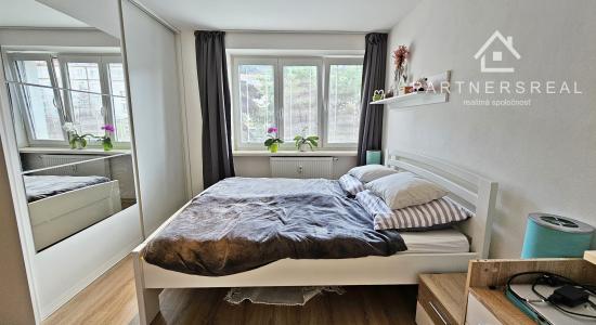 Tehlový, priestranný 2 izbový byt 66m2, predaj, Malá Praha, Zimná, Košice