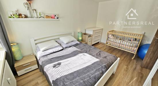 Tehlový, priestranný 2 izbový byt 66m2, predaj, Malá Praha, Zimná, Košice