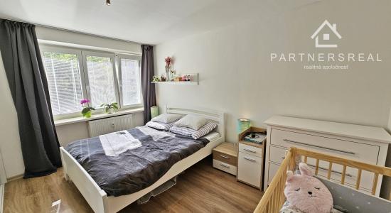 Tehlový, priestranný 2 izbový byt 66m2, predaj, Malá Praha, Zimná, Košice