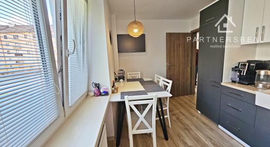 Tehlový, priestranný 2 izbový byt 66m2, predaj, Malá Praha, Zimná, Košice