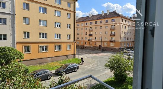 Tehlový, priestranný 2 izbový byt 66m2, predaj, Malá Praha, Zimná, Košice
