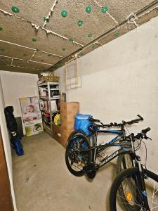 Tehlový, priestranný 2 izbový byt 66m2, predaj, Malá Praha, Zimná, Košice