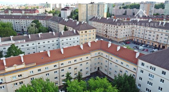 Tehlový, priestranný 2 izbový byt 66m2, predaj, Malá Praha, Zimná, Košice