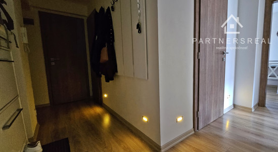 Tehlový, priestranný 2 izbový byt 66m2, predaj, Malá Praha, Zimná, Košice