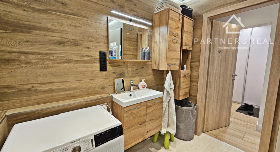 Novo zrekonštruovaný 3 izbový byt, predaj, Čapajevova 16, Košice – Západ