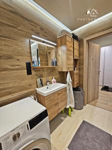 Novo zrekonštruovaný 3 izbový byt, predaj, Čapajevova 16, Košice – Západ