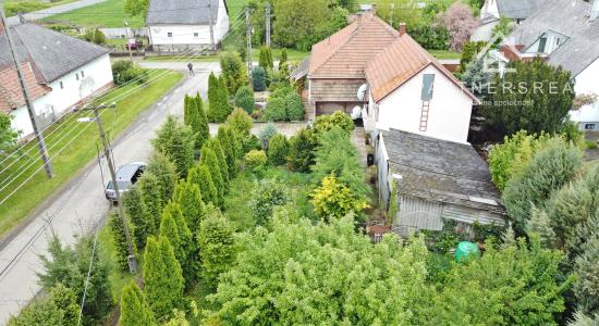 5 izbový rodinný dom 125m2,  pozemok 765m2, predaj, Forró, Maďarsko