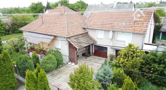 5 izbový rodinný dom 125m2,  pozemok 765m2, predaj, Forró, Maďarsko