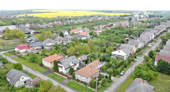 5 izbový rodinný dom 125m2,  pozemok 765m2, predaj, Forró, Maďarsko