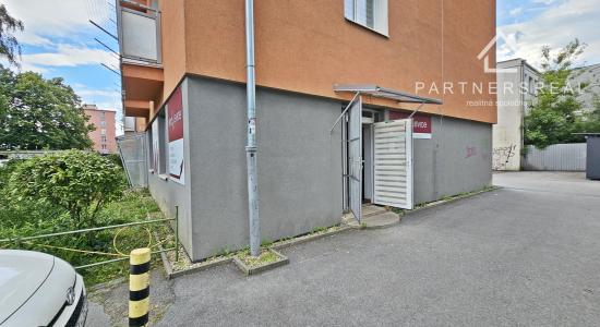 Priestor obchodu a služieb, 71,45m2, prenájom, Hlinkova, Košice – Sever