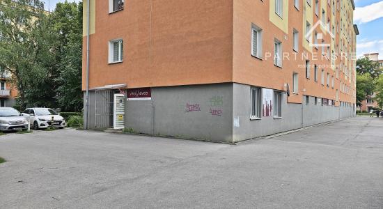 Priestor obchodu a služieb, 71,45m2, prenájom, Hlinkova, Košice – Sever