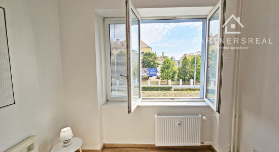 Štýlový mestský, 2 izbový byt, 51m2, prenájom, Škultétyho, Košice-Staré mesto