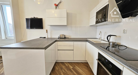 Štýlový mestský, 2 izbový byt, 51m2, prenájom, Škultétyho, Košice-Staré mesto