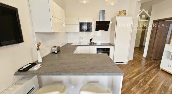 Štýlový mestský, 2 izbový byt, 51m2, prenájom, Škultétyho, Košice-Staré mesto