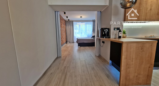 Tehlový, dizajnový, 3 izbový byt 70m2, predaj, Košice – Staré mesto, Bocatiova