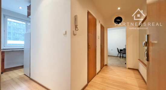 Väčší 4 - izb. byt (81 m2) / Sokolovská / Košice - sídlisko Terasa