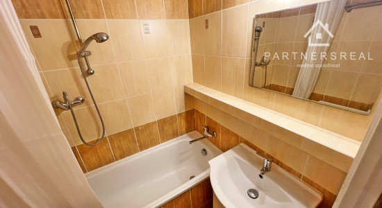 Väčší 4 - izb. byt (81 m2) / Sokolovská / Košice - sídlisko Terasa