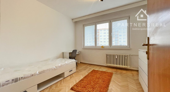 Väčší 4 - izb. byt (81 m2) / Sokolovská / Košice - sídlisko Terasa