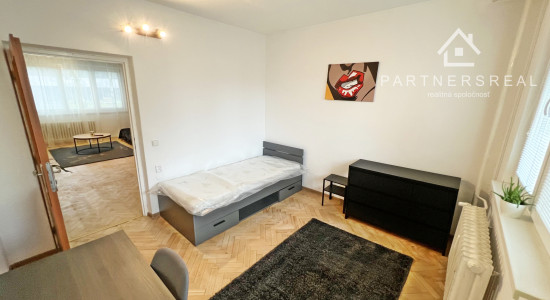 Väčší 4 - izb. byt (81 m2) / Sokolovská / Košice - sídlisko Terasa