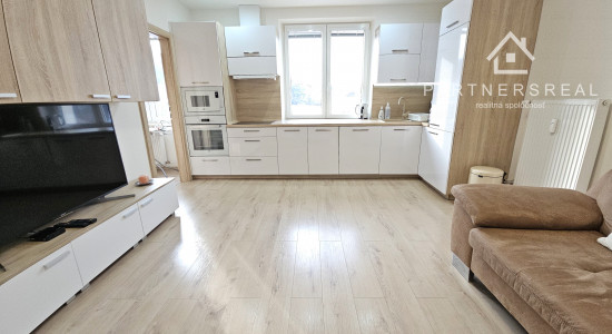 Tehlový 2,5 izbový byt 53m2,  po rekonštrukcií, predaj, Rastislavova, Košice – Juh