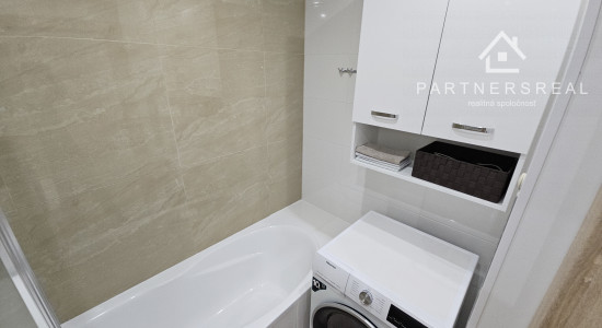 Tehlový 2,5 izbový byt 53m2,  po rekonštrukcií, predaj, Rastislavova, Košice – Juh