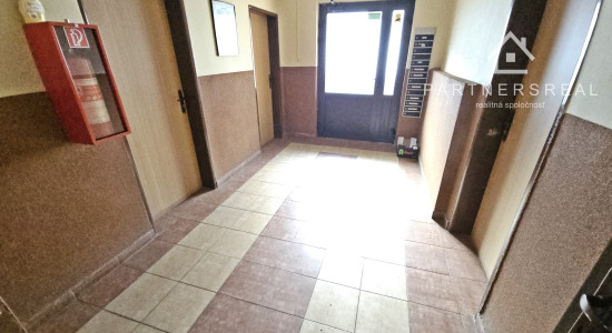 Tehlový 2,5 izbový byt 53m2,  po rekonštrukcií, predaj, Rastislavova, Košice – Juh