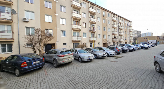 Tehlový 2,5 izbový byt 53m2,  po rekonštrukcií, predaj, Rastislavova, Košice – Juh