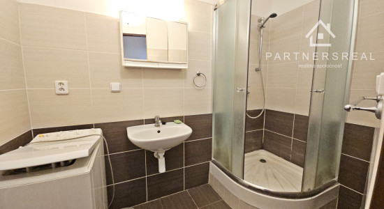 2 izbový byt po rekonštrukcií, 52m2, predaj, Košice – Západ, Bernoláková ulica