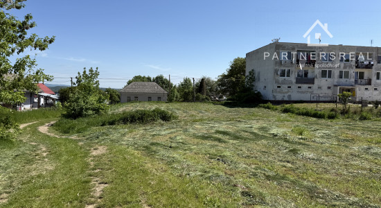 Veľký stavebný pozemok (1913 m2) / Žarnov / Košice – okolie