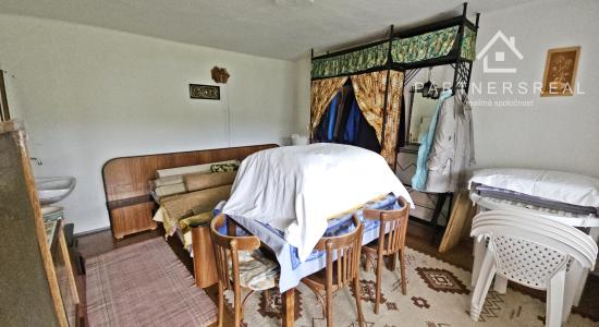 Pekný dom na krásnom mieste pod lesom, pozemok 2165m2, predaj, Medzev