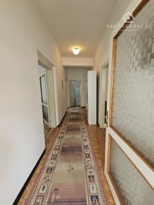 Pekný dom na krásnom mieste pod lesom, pozemok 2165m2, predaj, Medzev