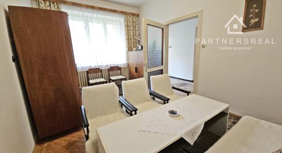 Pekný dom na krásnom mieste pod lesom, pozemok 2165m2, predaj, Medzev