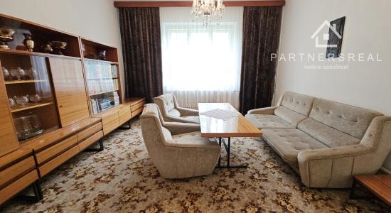 Pekný dom na krásnom mieste pod lesom, pozemok 2165m2, predaj, Medzev