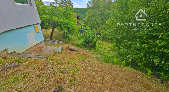 Murovaná chata 45m2, s pozemokom 788m2, predaj, Košice – Sever