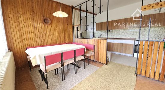 Pekný dom na krásnom mieste pod lesom, pozemok 2165m2, predaj, Medzev