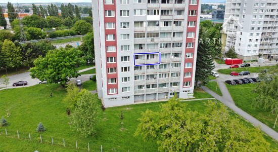 1 izbový byt 43m2,  2x loggia, prenájom, Košice – Nad jazerom, Levočská