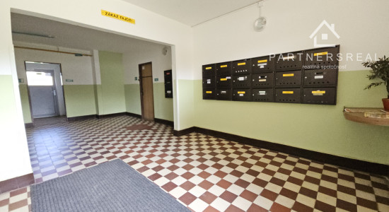 1 izbový byt 28m2 + loggia, prenájom, Považská, Košice – Západ