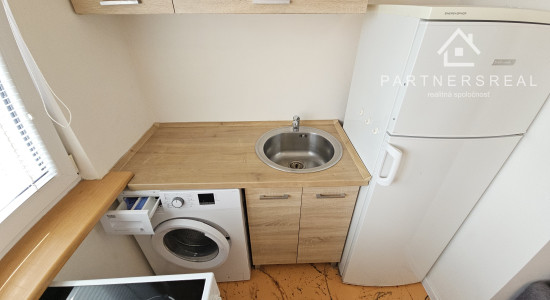 1 izbový byt 28m2 + loggia, prenájom, Považská, Košice – Západ