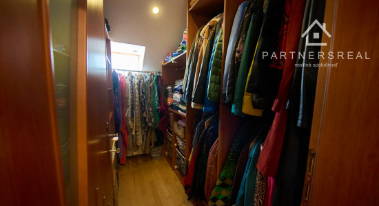 7-izbový rodinný dom - predaj / Prievidzká / Košice – Grot