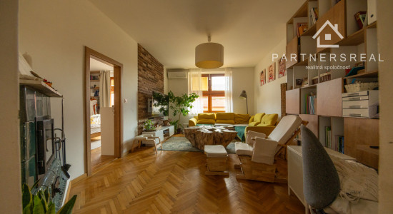 Na predaj 120m2 tehlový 3 izbový byt / Košice - Staré mesto