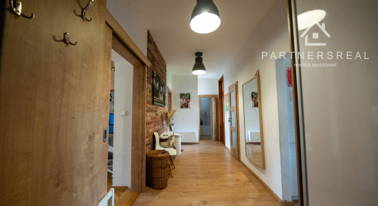 Na predaj 120m2 tehlový 3 izbový byt / Košice - Staré mesto