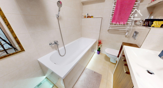 Prímestské bývanie v radovom dome so záhradou, predaj, Košice - Krásna