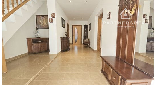 Tehlový rodinný dom  po kompletnej rekonštrukcií, predaj, Nižný Medzev – Košice -okolie