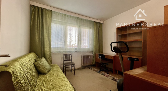 Na prenájom 4-izbový byt + garáž, 72m2 + lodžia,  Košice – Terasa, ul.Výstavby