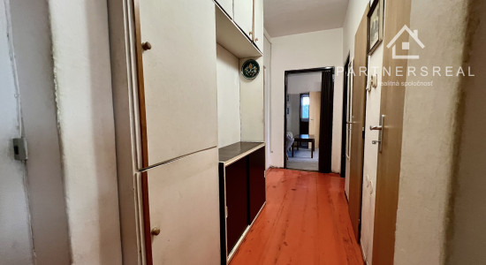 Na prenájom 4-izbový byt + garáž, 72m2 + lodžia,  Košice – Terasa, ul.Výstavby