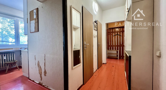 Na prenájom 4-izbový byt + garáž, 72m2 + lodžia,  Košice – Terasa, ul.Výstavby